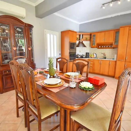 Holiday home Riverside House By Corfuescapes Potamos (Corfu)